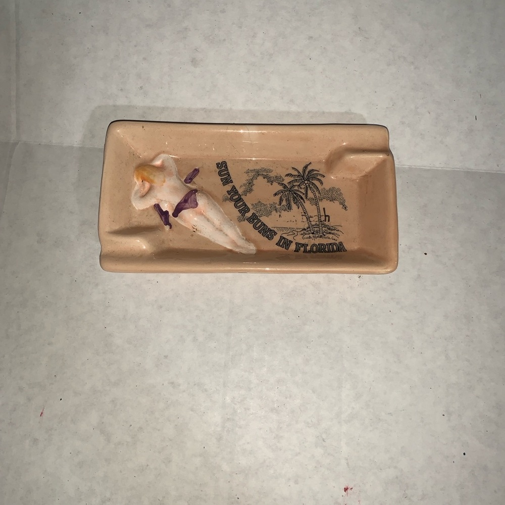 Florida Souvenir Ashtray with Palm Tree Design